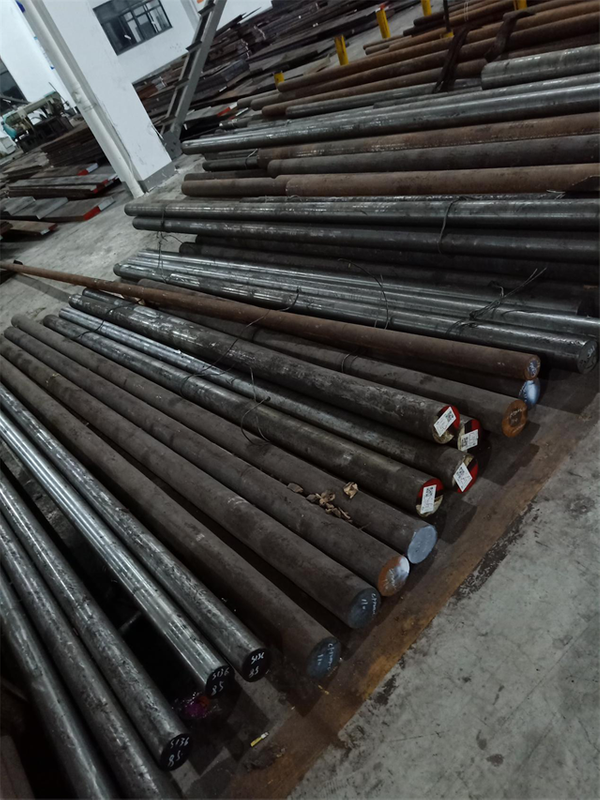 STEEL ROUND BAR-3